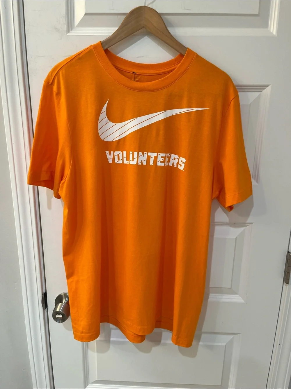 NWT Nike Tennessee Volunteers Orange Campus Mascot T-Shirt‎ Mens Size Large